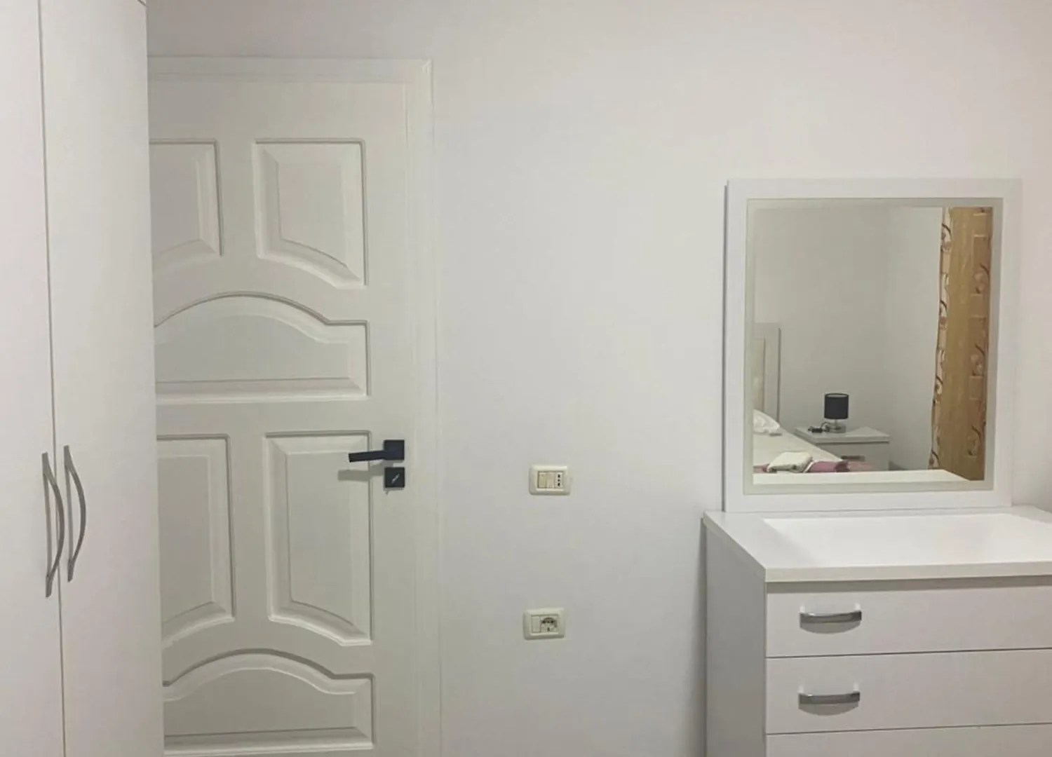 Tirana Leasing&Rentals Selitë e Vogël